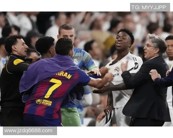 皇马与巴萨第12轮激战回顾精彩瞬间与战术分析