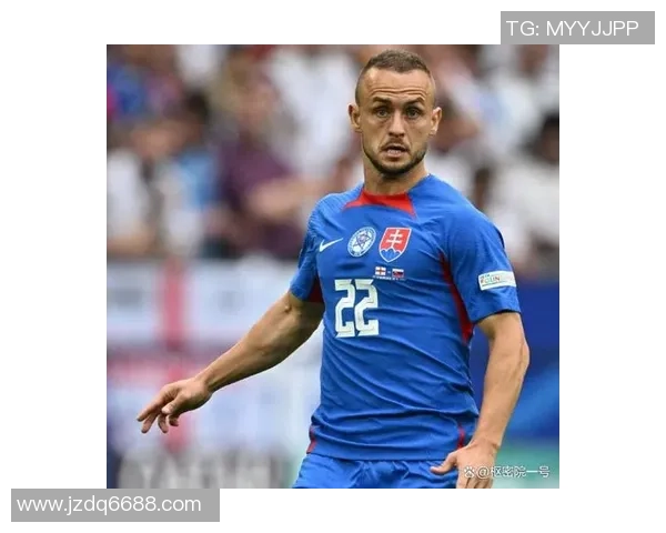 洛博特卡未来不确定：在孔蒂手下的应战与那不勒斯的等待